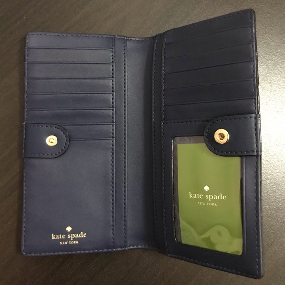 ❌SOLD❌Kate Spade Stacy Wallet - Picture 4 of 5